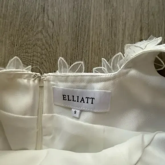 elliatt elder white embellished floral square neck mini bridal dress size small - Picture 13 of 14